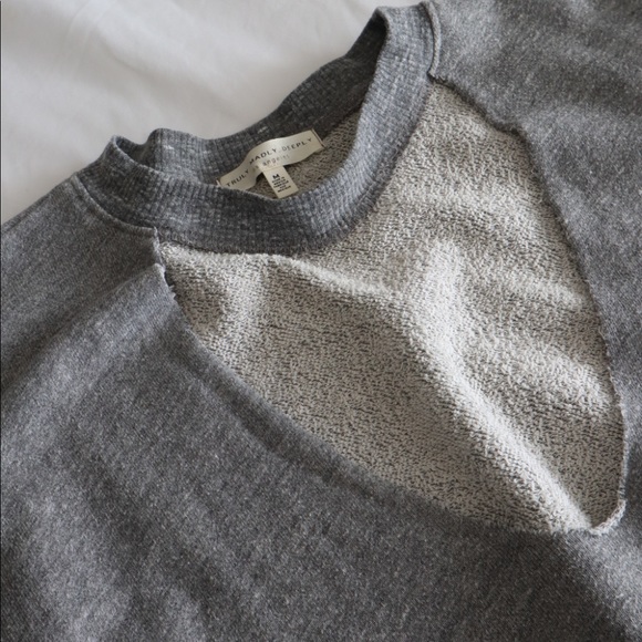 Urban Outfitters Terry Sweatshirt Tee - Picture 2 of 3